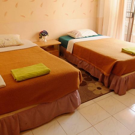 Boonmee Guest House Chiang Mai Esterno foto